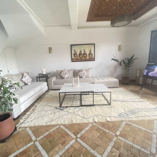 linear neutral rug