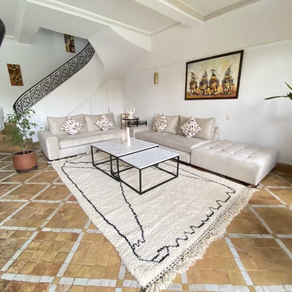linear pattern rug in living-room